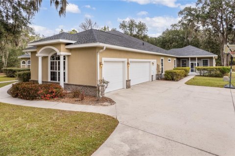 House in Lake City, Florida 5 bedrooms, 355.26 sq.m. № 2112095 - photo 8