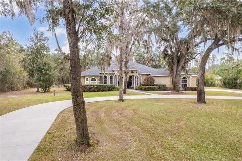 House in Lake City, Florida 5 bedrooms, 355.26 sq.m. № 2112095 - photo 5