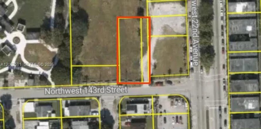 Propiedad comercial en Opa-locka, Florida № 2254818