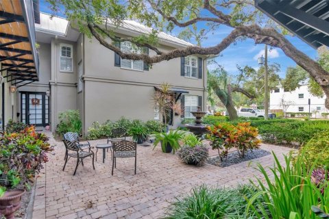 Copropriété à vendre à Tampa, Floride: 3 chambres, 234.76 m2 № 2389274 - photo 11