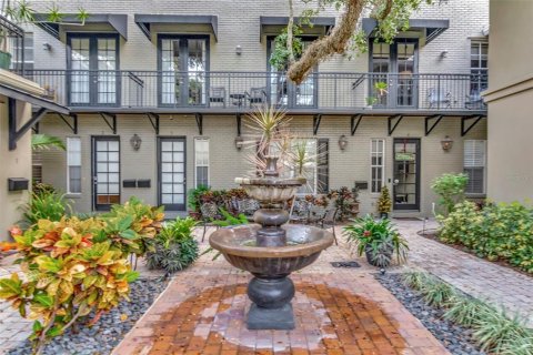 Condo à Tampa, Floride, 3 chambres  № 2389274