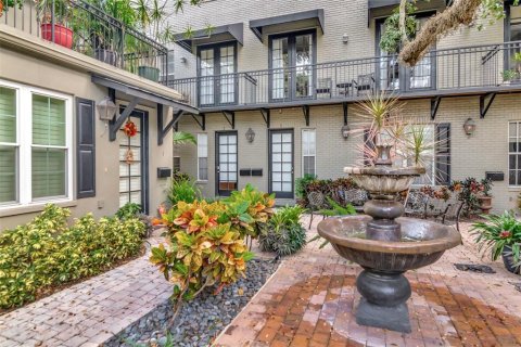 Copropriété à vendre à Tampa, Floride: 3 chambres, 234.76 m2 № 2389274 - photo 2