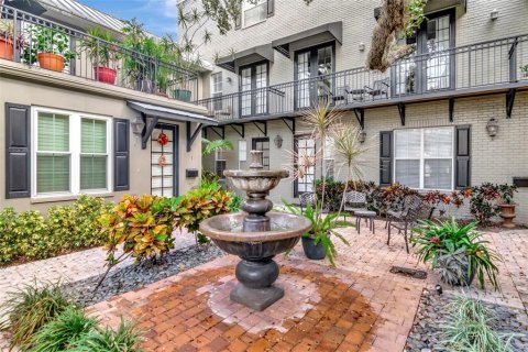 Copropriété à vendre à Tampa, Floride: 3 chambres, 234.76 m2 № 2389274 - photo 5