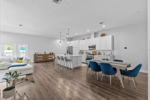 Casa en venta en Palm Harbor, Florida, 3 dormitorios, 201.23 m2 № 1894340 - foto 14