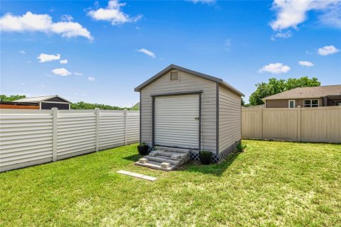 House in Inverness, Florida 3 bedrooms, 116.78 sq.m. № 1909773 - photo 28