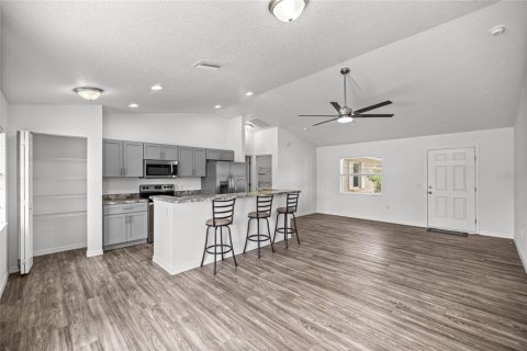 House in Inverness, Florida 3 bedrooms, 116.78 sq.m. № 1909773 - photo 6