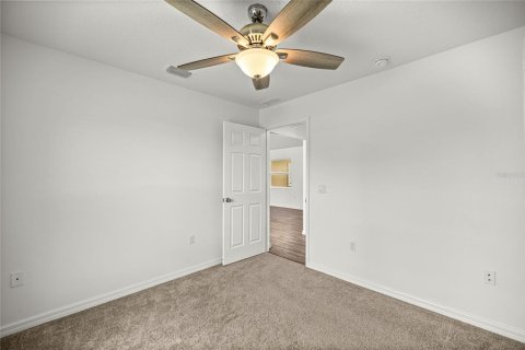 House in Inverness, Florida 3 bedrooms, 116.78 sq.m. № 1909773 - photo 19