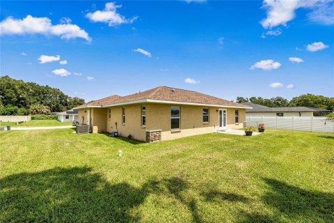 House in Inverness, Florida 3 bedrooms, 116.78 sq.m. № 1909773 - photo 25