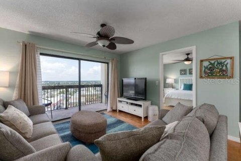 Condominio en venta en Ormond Beach, Florida, 1 dormitorio, 71.26 m2 № 2330490 - foto 3