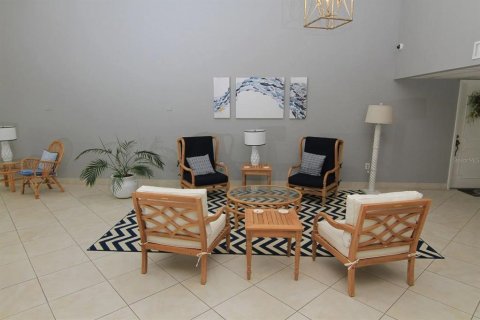 Condominio en venta en Ormond Beach, Florida, 1 dormitorio, 71.26 m2 № 2330490 - foto 23