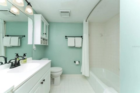 Condominio en venta en Ormond Beach, Florida, 1 dormitorio, 71.26 m2 № 2330490 - foto 11