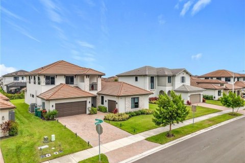 Casa en venta en Ave Maria, Florida, 4 dormitorios, 327.2 m2 № 1938878 - foto 2