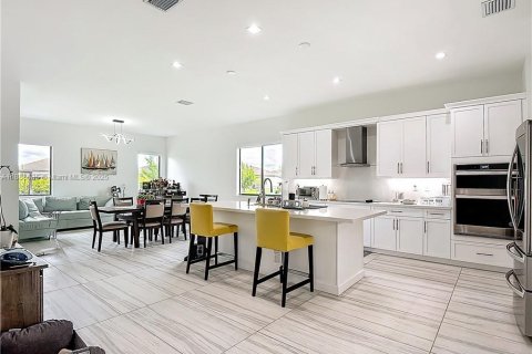 Casa en venta en Ave Maria, Florida, 4 dormitorios, 327.2 m2 № 1938878 - foto 7