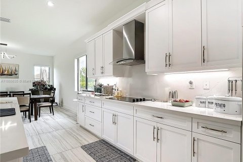 Casa en venta en Ave Maria, Florida, 4 dormitorios, 327.2 m2 № 1938878 - foto 8