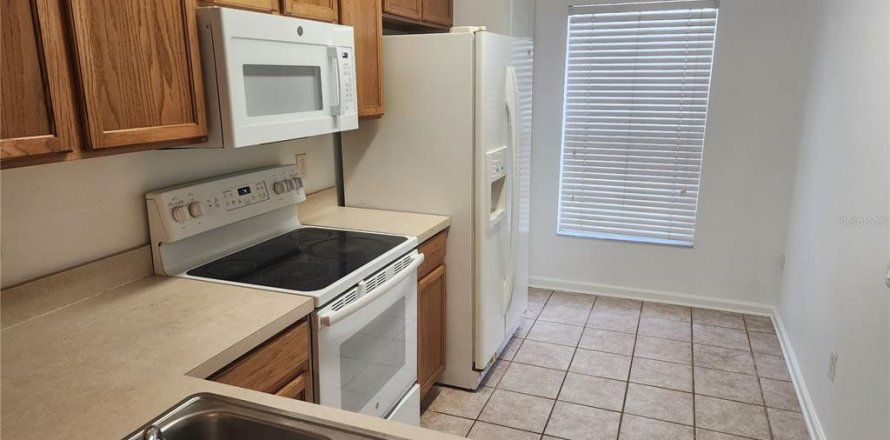 Adosado en Lake Mary, Florida 2 dormitorios, 101.73 m2 № 1806928