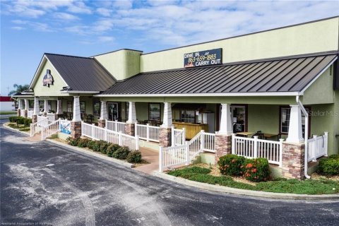Commercial property in Lake Placid, Florida 2032.24 sq.m. № 1366449 - photo 14