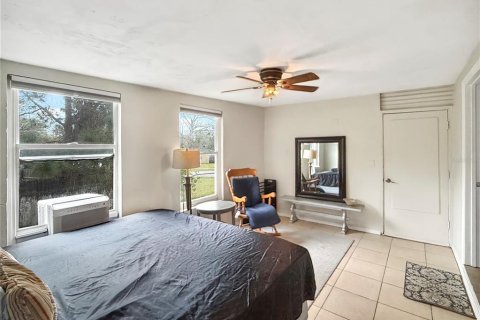 Villa ou maison à vendre à Deltona, Floride: 4 chambres, 117.06 m2 № 2204488 - photo 14