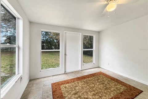 Villa ou maison à vendre à Deltona, Floride: 4 chambres, 117.06 m2 № 2204488 - photo 10