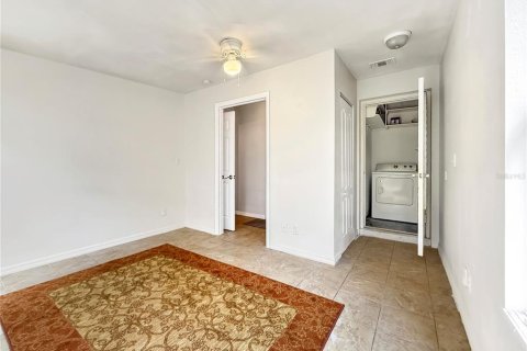Villa ou maison à vendre à Deltona, Floride: 4 chambres, 117.06 m2 № 2204488 - photo 11