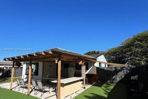 Villa ou maison à vendre à North Miami Beach, Floride: 3 chambres, 138.61 m2 № 2028267 - photo 26