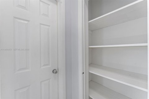 Villa ou maison à vendre à North Miami Beach, Floride: 3 chambres, 138.61 m2 № 2028267 - photo 25