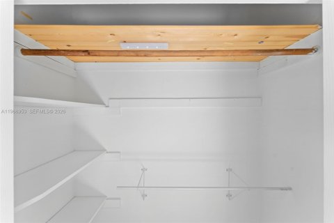 Villa ou maison à vendre à North Miami Beach, Floride: 3 chambres, 138.61 m2 № 2028267 - photo 13