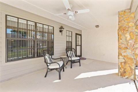 Casa en venta en Spring Hill, Florida, 2 dormitorios, 139.17 m2 № 1724676 - foto 3