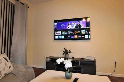 Condo in Kissimmee, Florida, 2 bedrooms № 2233163 - photo 21
