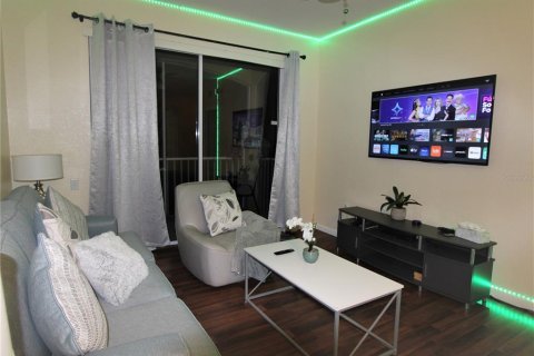 Condo in Kissimmee, Florida, 2 bedrooms № 2233163 - photo 5