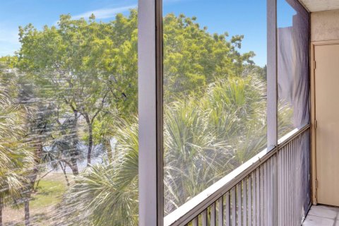 Copropriété à vendre à Lauderdale Lakes, Floride: 1 chambre, 66.98 m2 № 2085911 - photo 28