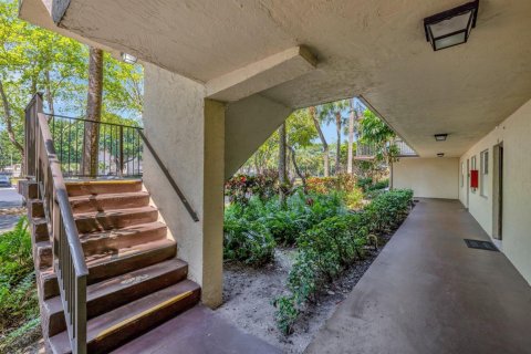 Copropriété à vendre à Lauderdale Lakes, Floride: 1 chambre, 66.98 m2 № 2085911 - photo 6