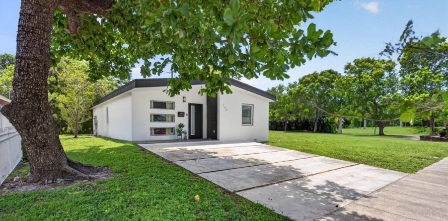 Villa ou maison à Pompano Beach, Floride 3 chambres, 126.81 m2 № 2263692