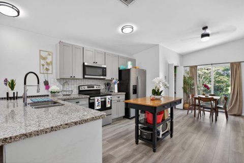 Villa ou maison à vendre à Pompano Beach, Floride: 3 chambres, 126.81 m2 № 2263692 - photo 19