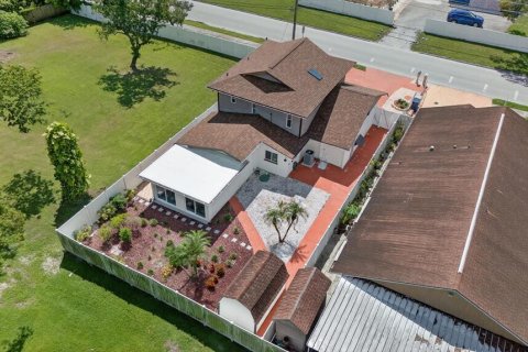 Купить виллу или дом в Тампа, Флорида 5 комнат, 169.55м2, № 1903027 - фото 26