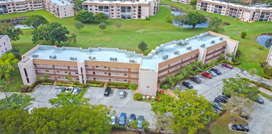 Condo in Sunrise, Florida, 2 bedrooms  № 2004605