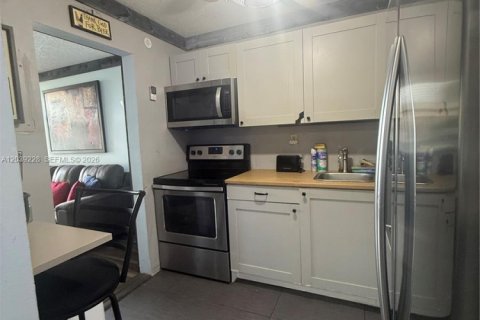 Copropriété à vendre à Sunrise, Floride: 1 chambre, 54.81 m2 № 2172639 - photo 4