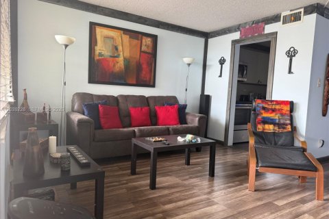 Copropriété à vendre à Sunrise, Floride: 1 chambre, 54.81 m2 № 2172639 - photo 8