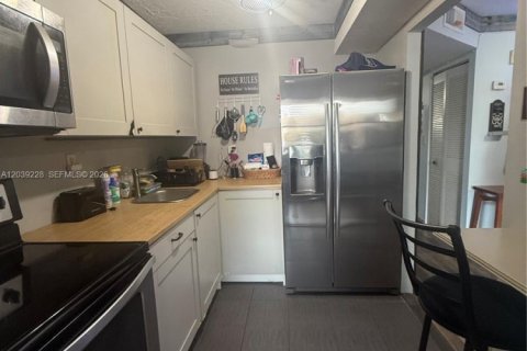 Copropriété à vendre à Sunrise, Floride: 1 chambre, 54.81 m2 № 2172639 - photo 3