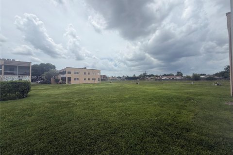 Copropriété à vendre à Sunrise, Floride: 1 chambre, 54.81 m2 № 2172639 - photo 26