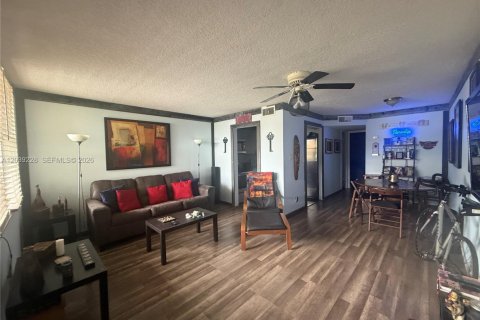 Copropriété à vendre à Sunrise, Floride: 1 chambre, 54.81 m2 № 2172639 - photo 6