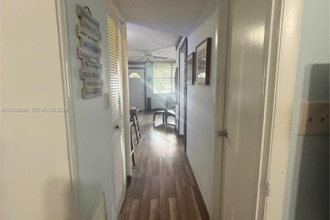 Copropriété à vendre à Sunrise, Floride: 1 chambre, 54.81 m2 № 2172639 - photo 15