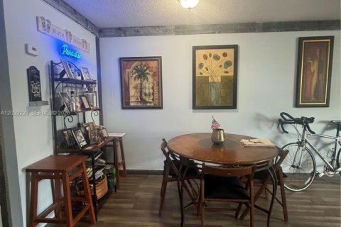 Copropriété à vendre à Sunrise, Floride: 1 chambre, 54.81 m2 № 2172639 - photo 12