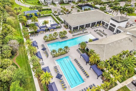 Villa ou maison à vendre à Boca Raton, Floride: 5 chambres, 416.57 m2 № 2075369 - photo 25