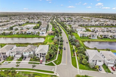 Villa ou maison à vendre à Boca Raton, Floride: 5 chambres, 416.57 m2 № 2075369 - photo 22