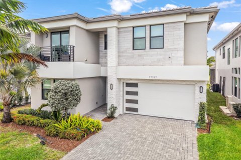 Villa ou maison à Boca Raton, Floride 5 chambres, 416.57 m2 № 2075369