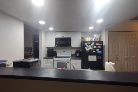 House in Spring Hill, Florida 3 bedrooms, 112.78 sq.m. № 1822813 - photo 7