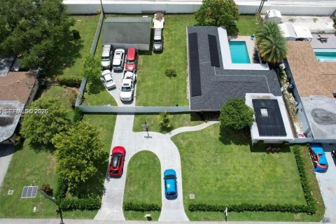 Casa en venta en Dania Beach, Florida, 5 dormitorios, 176.05 m2 № 2023248 - foto 23