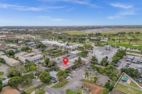 Commercial property in Pompano Beach, Florida 402.64 sq.m. № 1986312 - photo 8