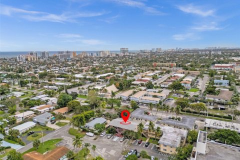 Commercial property in Pompano Beach, Florida 402.64 sq.m. № 1986312 - photo 9