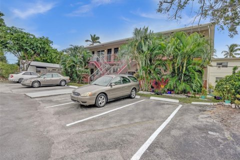 Commercial property in Pompano Beach, Florida 402.64 sq.m. № 1986312 - photo 4